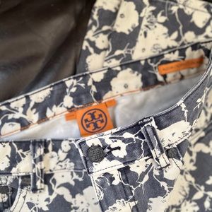 Tory Burch Size 27 Cropped Floral Jeans